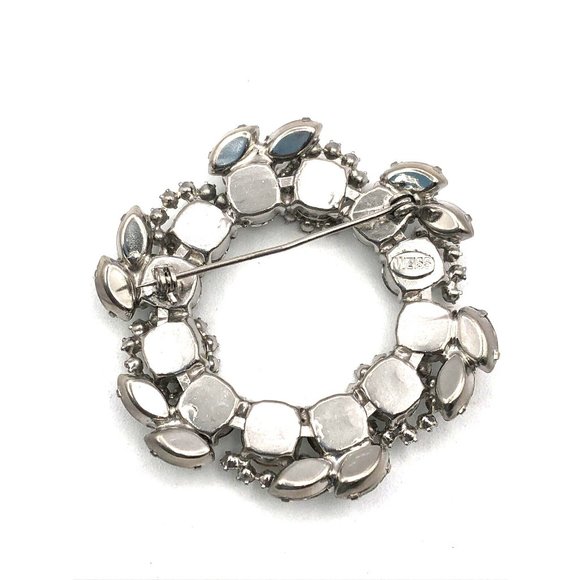 Vintage WEISS Brooch Silvertone Rhodium Rhinestones Wreath Brooch - Picture 7 of 11